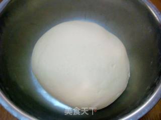 牛奶栗蓉小餐包的做法步骤：3