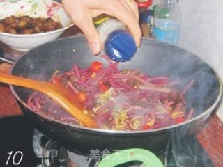 腊肠炒酸辣蕨菜的做法步骤：10