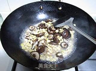 黄豆炖香菇的做法步骤：8