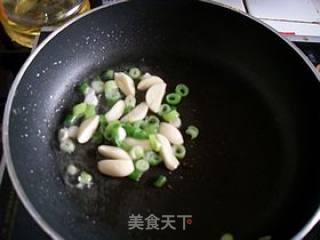 咸菜火腿炒年糕的做法步骤：3