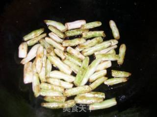 干煸四季豆的做法步骤：5