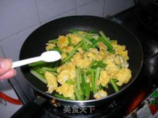 蒜薹炒鸡蛋的做法步骤：10