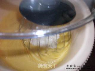 羞答答的粉红@@自制火龙果小蛋糕的做法步骤：4