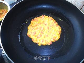 香煎黄金玉米火腿饼的做法步骤：4