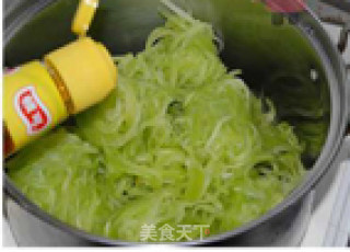 香油莴笋丝的做法步骤：6