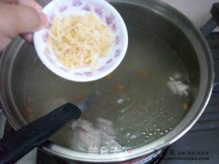 夏季减肥最佳选择@@ 冬瓜排骨汤的做法步骤：7