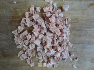 【飞禽走兽】肉末菠萝的做法步骤：1