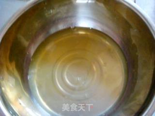 芝麻蛋糕的做法步骤：1