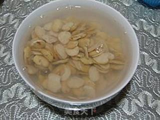 麻辣油酥豆瓣的做法步骤：1