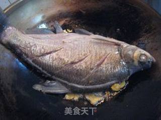 红烧鳊鱼的做法步骤：3