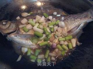 红烧鳊鱼的做法步骤：6