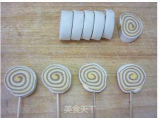 棒棒糖花卷的做法步骤：5