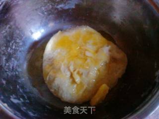 红糖芝麻花样面包的做法步骤：2