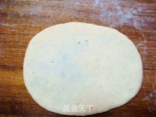 红糖芝麻花样面包的做法步骤：10