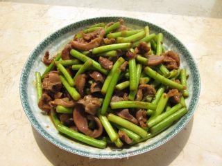 蒜薹炒鸡胗的做法步骤：6