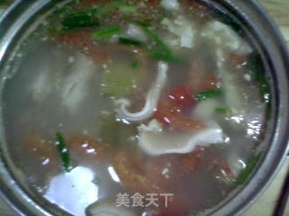 咸菜猪肚汤的做法步骤：2