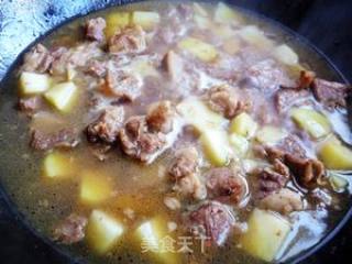 土豆烧牛肉的做法步骤：6