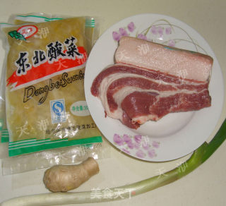 绝对东北独有--【酸菜猪肉水饺】的做法步骤：3