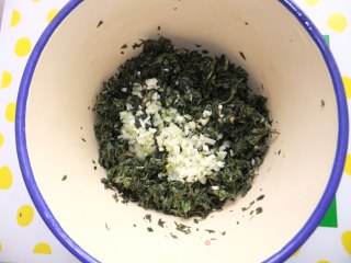 煎白蒿的做法步骤：4