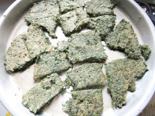 煎白蒿的做法步骤：8