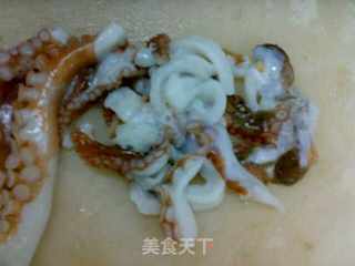 捞水八爪鱼的做法步骤：2
