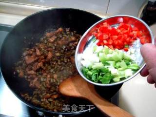 私家美味儿小菜“豉油酸角小焖肉”的做法步骤：14