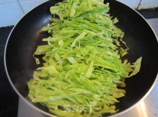 茄汁年糕包菜的做法步骤：3