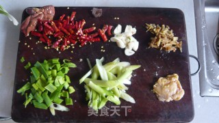 家常辣子鸡的做法步骤：2