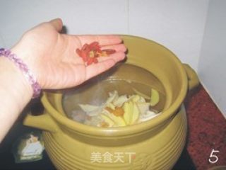 当归滋补羊肉汤的做法步骤：5