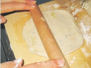 第一次学做葱油饼的做法步骤：15