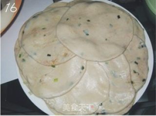 第一次学做葱油饼的做法步骤：16