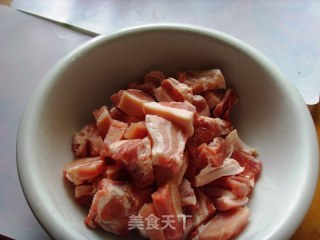 笋干烧肉的做法步骤：1