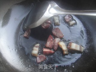 炒馒头粒的做法步骤：5