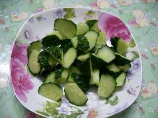 菠萝鸡丸的做法步骤：2