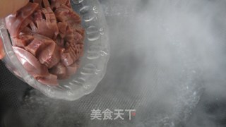 胡萝卜炒腰花的做法步骤：3