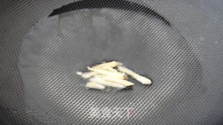 胡萝卜炒腰花的做法步骤：7
