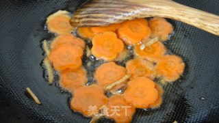 胡萝卜炒腰花的做法步骤：8