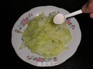 【花样包菜】菠萝粒酸奶----水果包菜的做法步骤：6