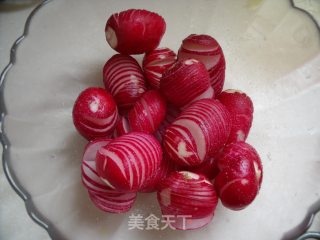 酸甜脆嫩爽多种口感集合的—糖醋小萝卜的做法步骤：3