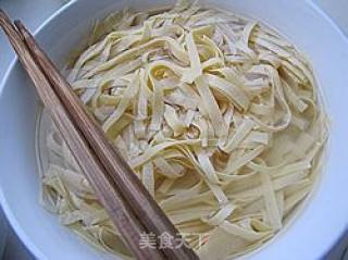咸菜炒百叶的做法步骤：3