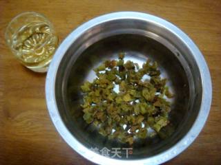 电饭锅版巧克力蛋糕的做法步骤：1