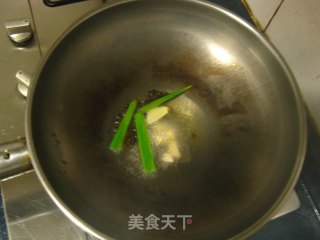 豆瓣干烧虾的做法步骤：3