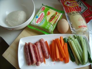 营养美味卷起来-香肠鸡蛋卷饼的做法步骤：3