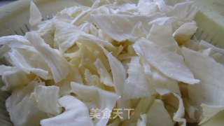 [花样包菜]-----糖醋包菜的做法步骤：1
