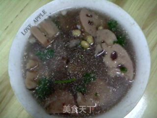 猪脊骨煲莲藕汤的做法步骤：4
