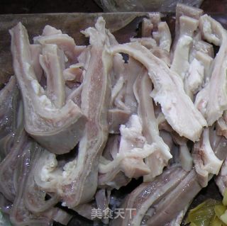 咸菜炒猪肚的做法步骤：2