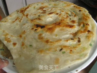 椒香葱油饼的做法步骤：16