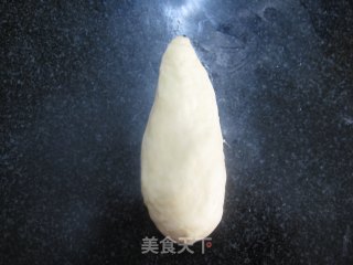 椰奶红心羊角包的做法步骤：3