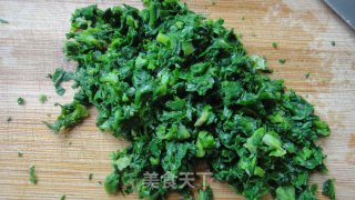 荠菜蛋饼的做法步骤：2