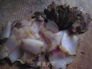 藠头炒腊肉的做法步骤：2